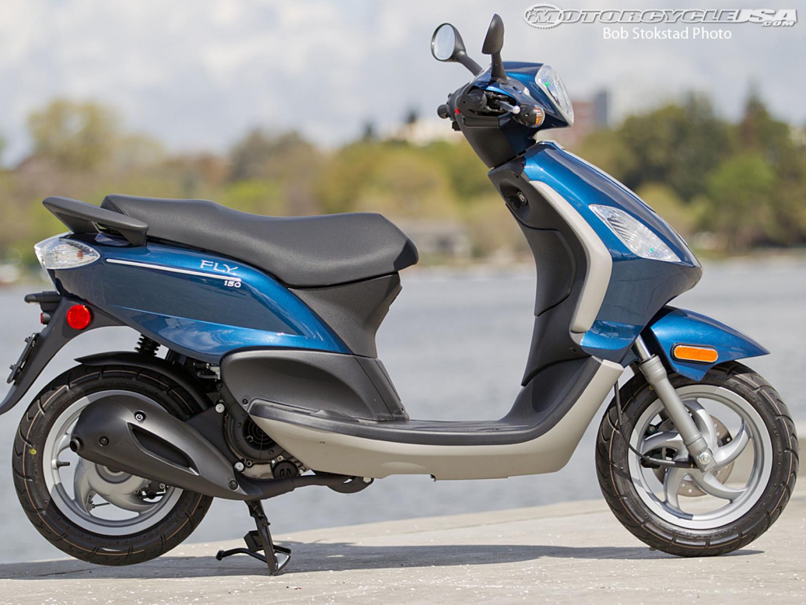 piaggio fly 150 scooter
